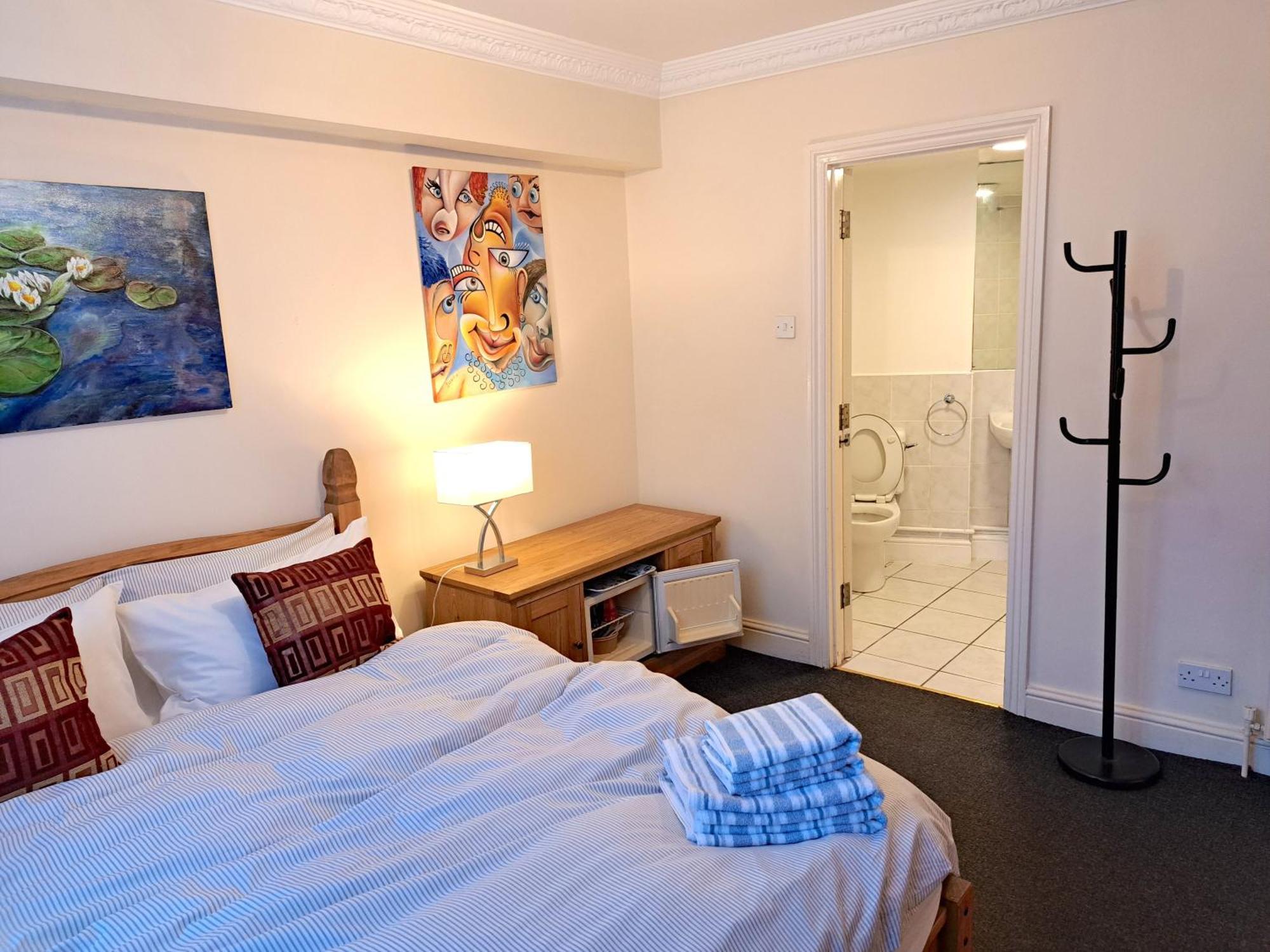 Double Room With Private Bathroom In Flat London Centre 외부 사진